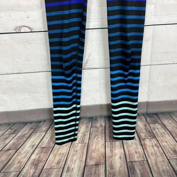 Beyond Yoga Pants Womens Size Small Striped High Rise Stretch Compression