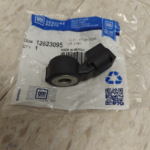 Ignition Knock (Detonation) Sensor-VIN: 7, Eng Code: L8T 12623095 - Picture 2 of 3