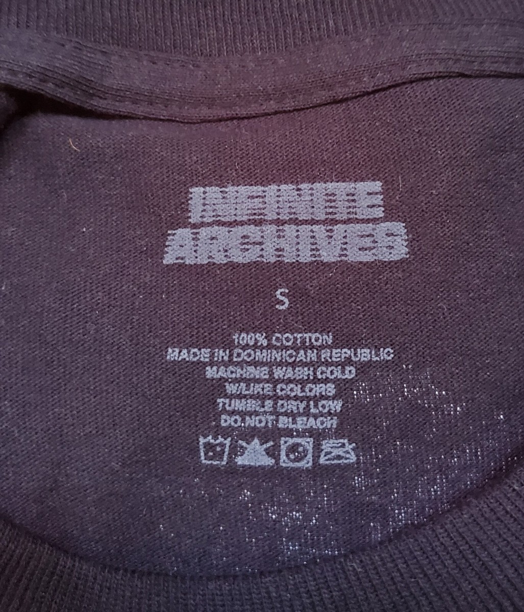 infinite archives x kaws t-shirt Sサイズ infinite archives x kaws t-shirt Sサイズ infinite archives x
