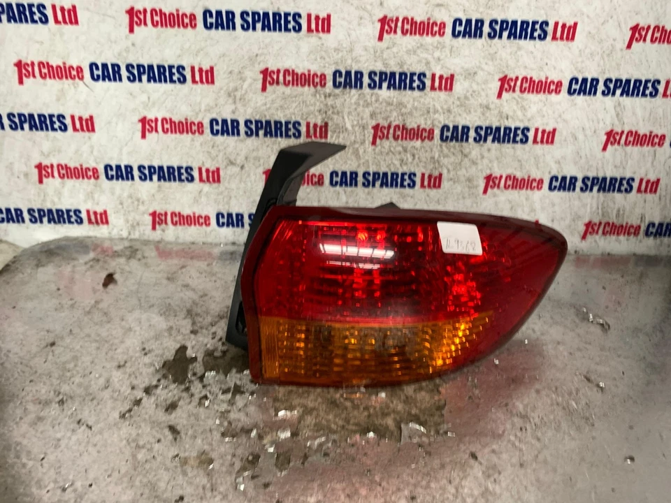 SUBARU TRIBECA B9 2006 LADO DEL CONDUCTOR LUZ TRASERA DERECHA LÁMPARA Foto 2 de 4