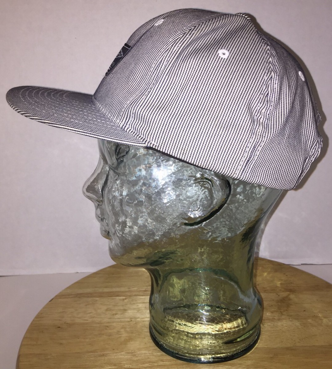 Casquette Snapback THE CENTS Rare - Noir, Blanc, Gris, Motif Hypnotique, échantillon HTF