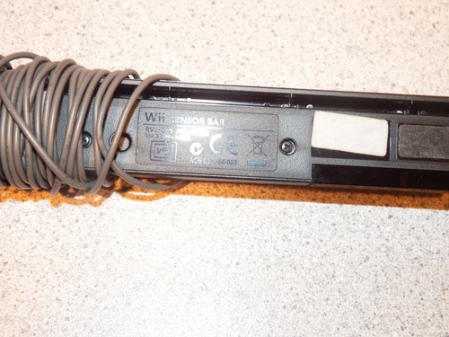 Official Nintendo Genuine OEM Wired Motion Sensor Bar For Wii U & Original Wii - Picture 2 of 2