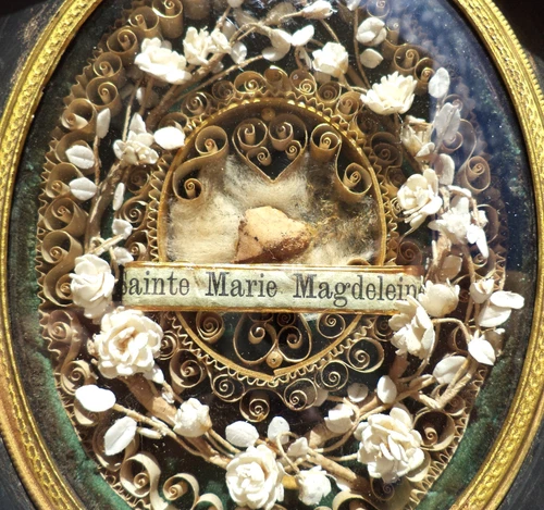 ANTIQUE RELIQUARY FRAME RELIC TO SAINT MARY MAGDALENE OVAL WOOD 19TH CENTURY