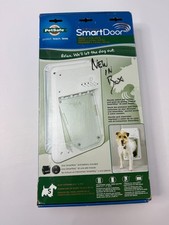 PetSafe Electronic Smart Pet Door Dog Cat SIZE: Small Dog 4 LB -15 LB OPEN BOX