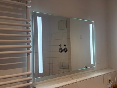 LED Badspiegel 60cmx80cm super Zustand  Abholung in Stötteritz 