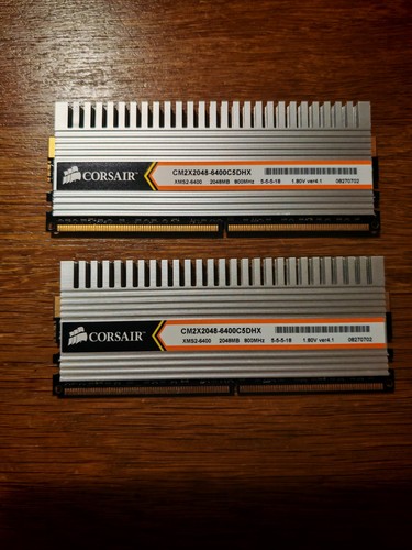 4GB Corsair XMS2 2x2GB CM2X2048-6400C5DHX PC2-6400U 800MHz DDR2 Computer Memory - Picture 2 of 2