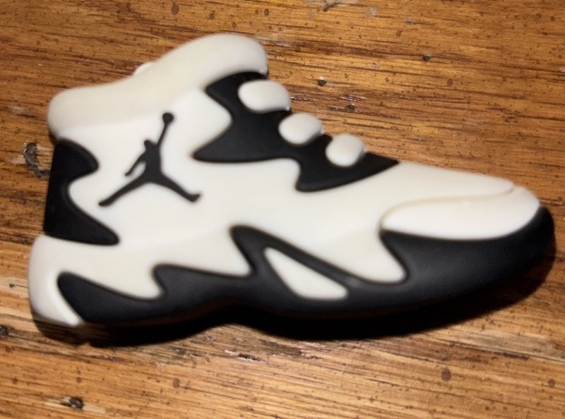 Nike Air Jordan Jumpman Keychain missing chain