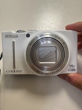 Nikon COOLPIX S8200 16.1MP 14x Optical Zoom White Digital Camera English 90 new