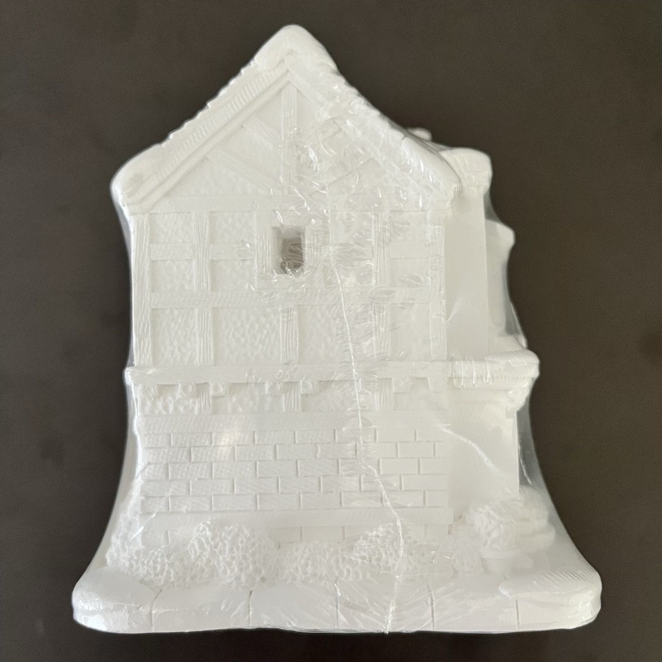 California Creations Winsor Antiques 97413 – Village à Peindre – Scellé Neuf