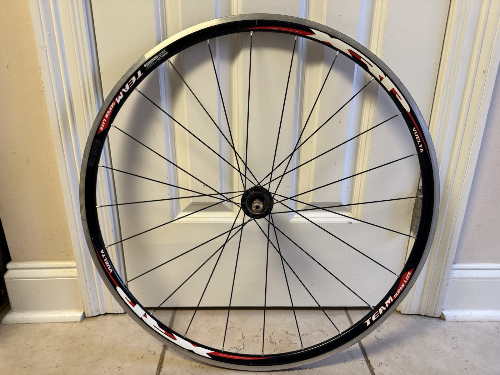Vuelta XRP Team Super Lite Road Bike Rear Wheel 700c Clinche