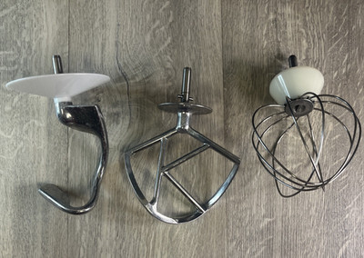 Vintage KENWOOD Chef Mixer K Beater Dough Hook Spiral Balloon Whisk Bundle USED