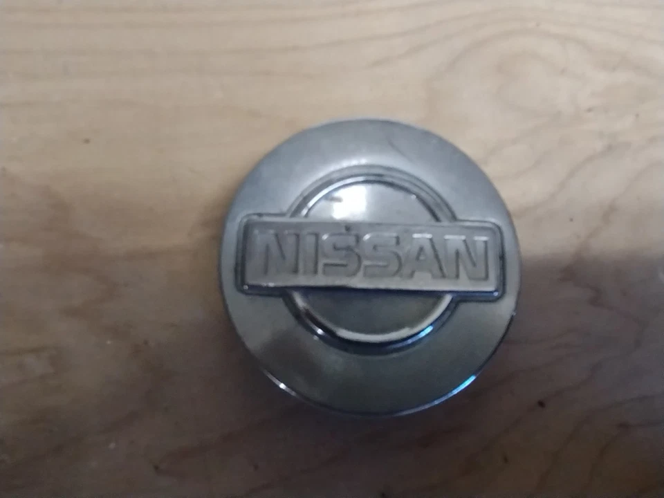 Tapa central OEM Nissan 240SX Altima número de pieza 40342-53F00 4034253F00 Foto 2 de 4