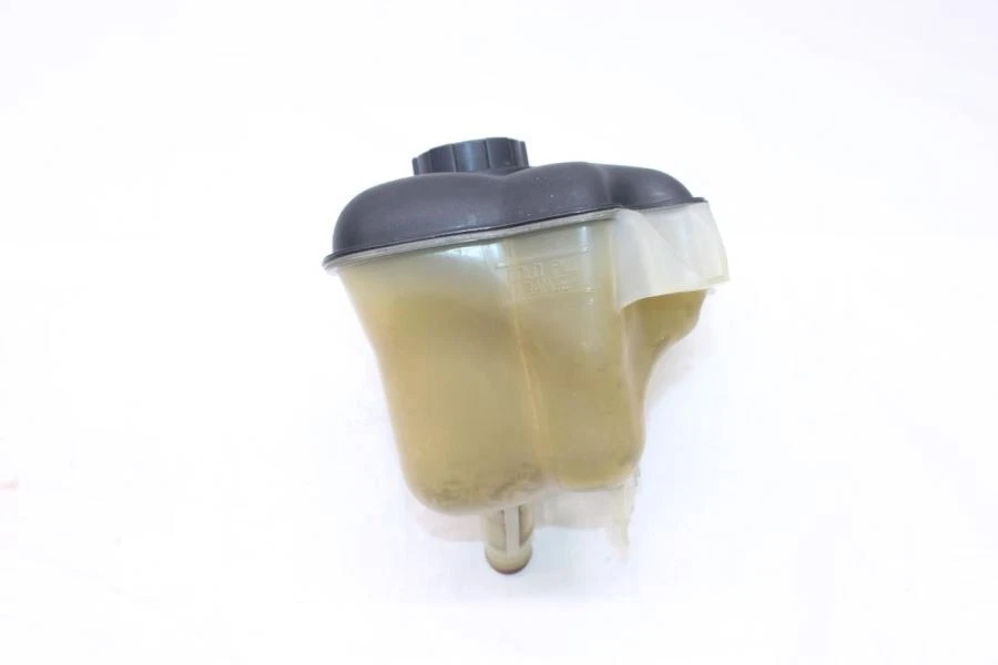 Ford Mustang 2007 quinto cupé #352 depósito de desbordamiento de refrigerante Foto 4 de 4