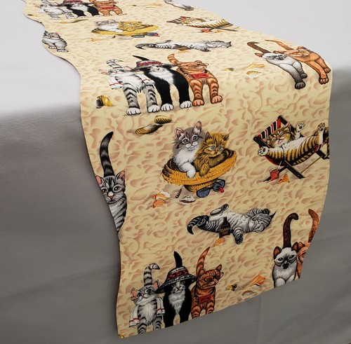 Beach Cats Table Runner - Picture 6 of 7
