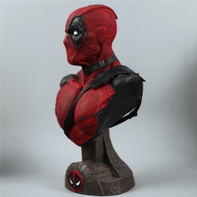 Deadpool Marvel Cinematic Universe MCU Model Statue Action Figure Toy 13 inches