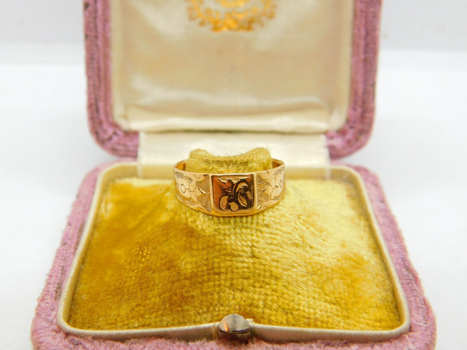Victorian 18ct Yellow Gold Floral Form Sweetheart Ring Antique 1881