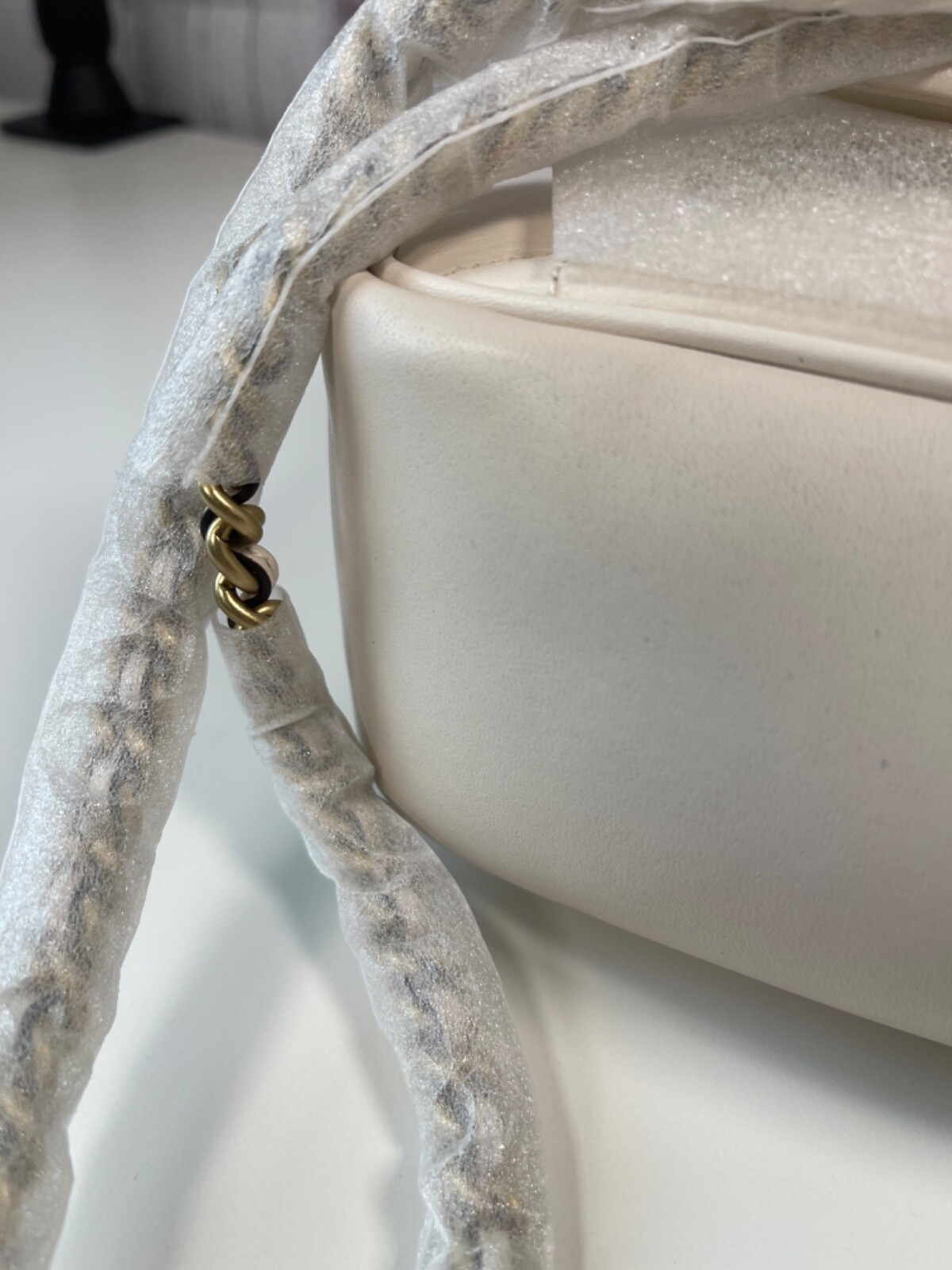 Coach Madison Quilted Pillow Shoulder Bag Nappa Leather Chalk C8560 MSRP $495 image 4