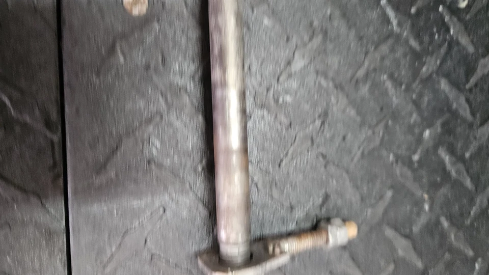 2006 年本田 CR85 CR 85 CR85R 后轴后轮轴螺栓原始设备制造商  — 第 4/4 张图片