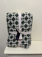 Habitat Chain Geo Woven Throw 125x150cm Green Cream Soft Sofa Bed Throw