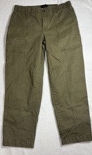 Banana Republic tapered mid rise olive pants, front seams, flap back pockets EUC