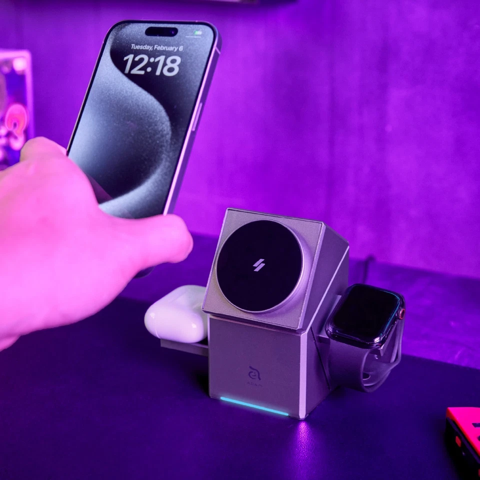 ADAM elements Mag Qube Qi2 3-in-1 Intelligent Charging Station - Image 4 of 4