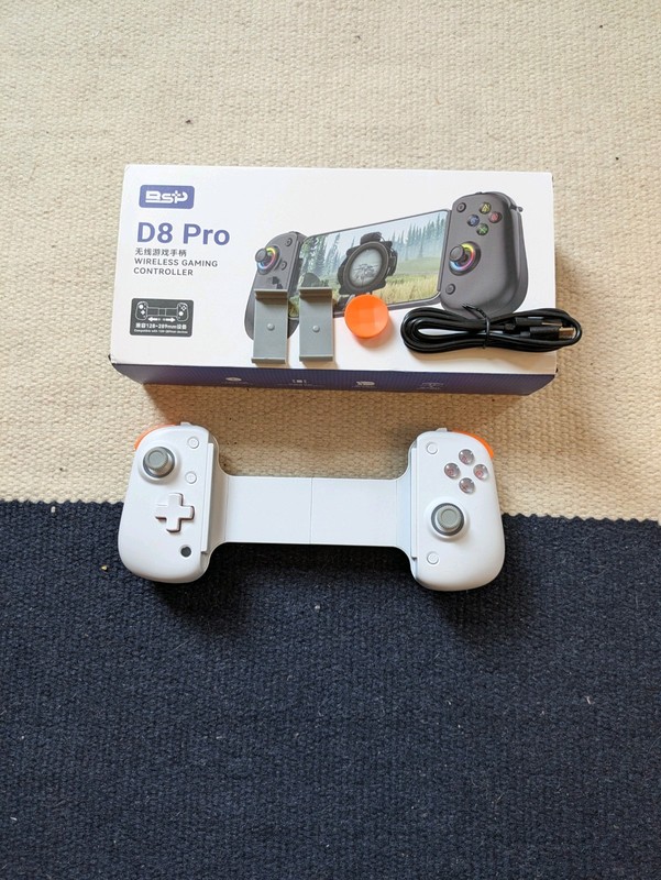 BSP-D8 Pro Bluetooth Game Controller Compatible with iOS/Android