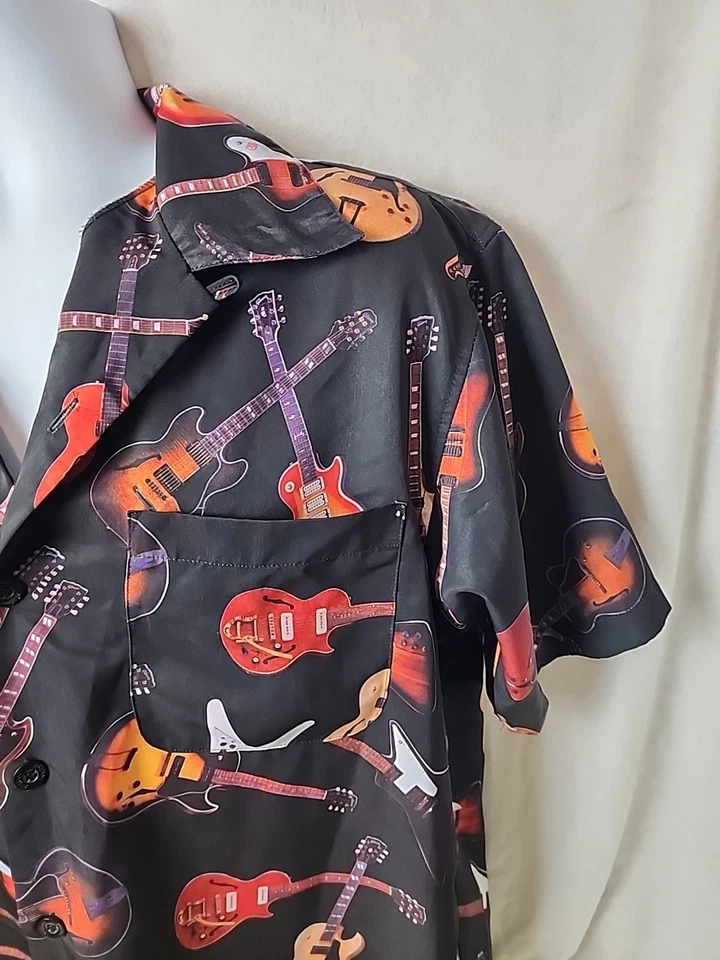 Camisa masculina Gibson Tour Wear By Dragonfly guitarra AOP SS botão frontal prioridade M - Imagem 3 de 4