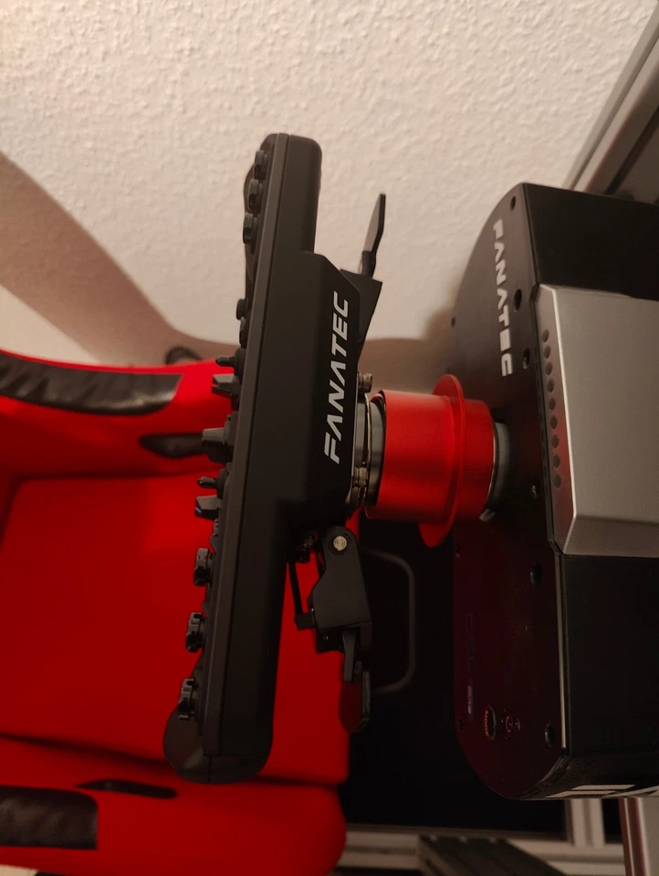 Fanatec Clubsport Racing Wheel F1® + QR1 + Magnetic Shifter  - Bild 3 von 3