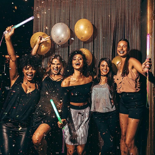 2025 Light Up Foam Sticks Wands Rally Flashing Glow Stick Party Rave LED Wands - Picture 21 of 26