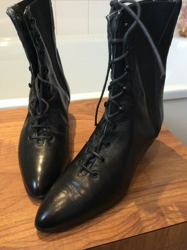 vintage Italian black fine leather 