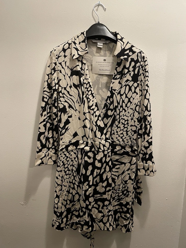 Mameluco Diane von Furstenberg Celeste Wrap Foto 2 de 4