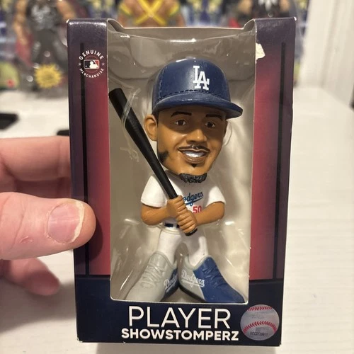 Mookie Betts Bobblehead Los Angeles Dodgers #50 Vinyl Figurine Showstomperz New