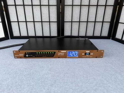 SOUNDTOP ST-208 8-Channel Power Sequencer & Conditioner with Voltage Disp 1U Rac