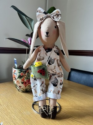  Wunderschöner handgefertigter Schlappohr Osterhase 