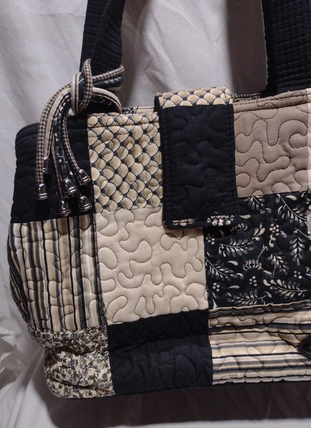 Donna Sharp Quilted Patchwork Shoulder Bag Purse … - image 2