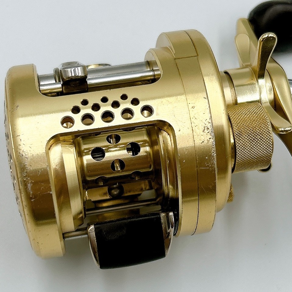 Moulinet Shimano Calcutta Conquest 100 D'occasion - Idéal Pour La Pêche Au Lancer