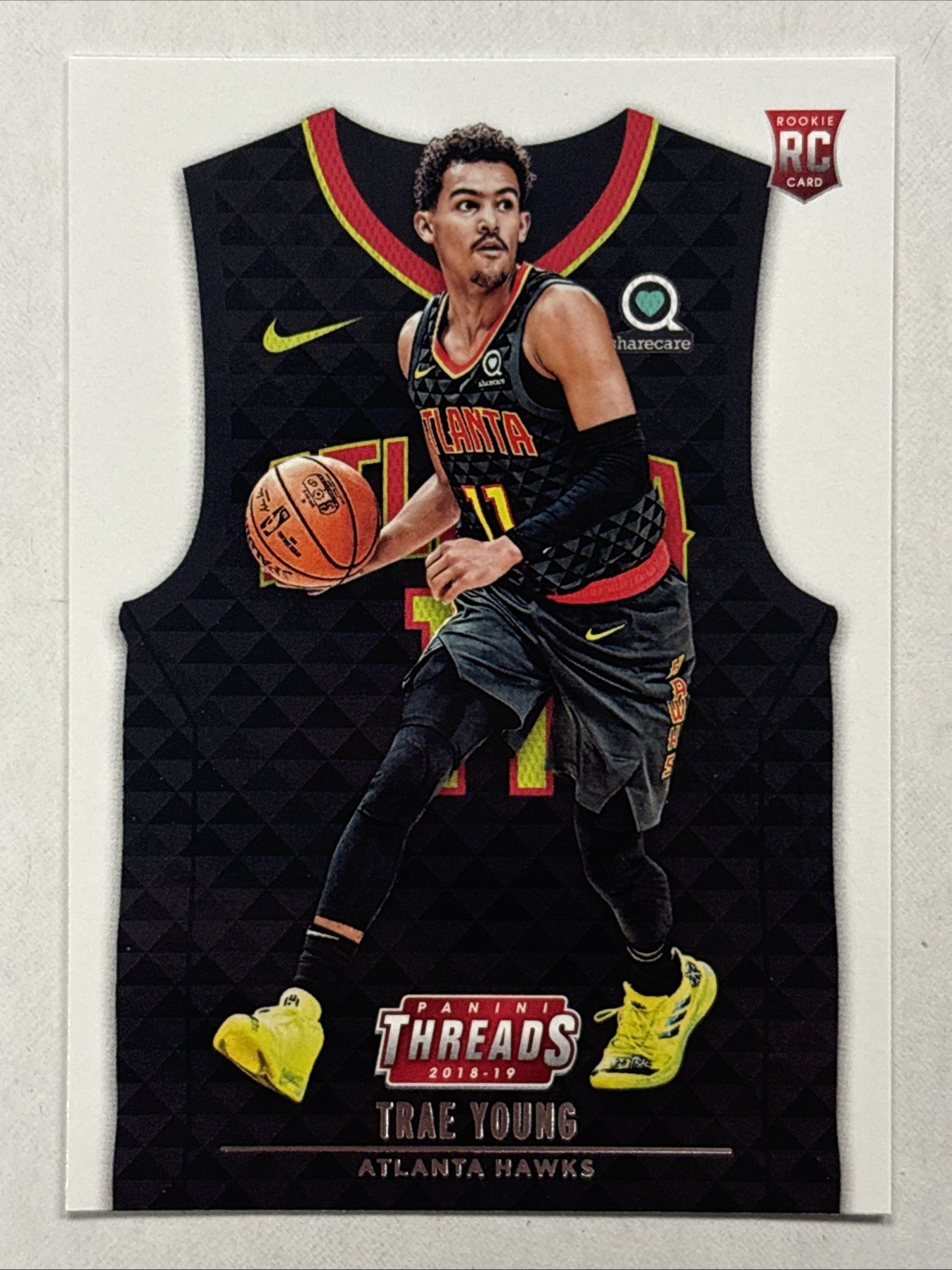 Trae Young 2018-19 Panini Threads #143 Rookie