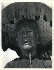 1975 Press Photo Hakka Woman from Northern China in Hong Kong - sax30088