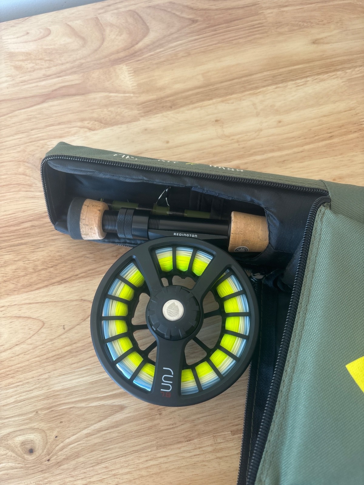 Redington Field Kit Bass 7wt 9' 790-4 Fly Fishing Combo Rod 