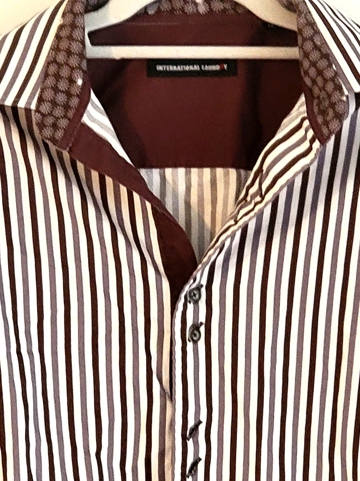 Camisa de vestir International Laundry a rayas con botones delanteros para hombre talla M Foto 4 de 4