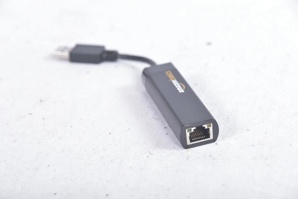 Amazon Basics Ethernet LAN Netzwerkadapter USB 2.0 - RJ-45 10/100Mbit/s Adapter - Bild 2 von 2