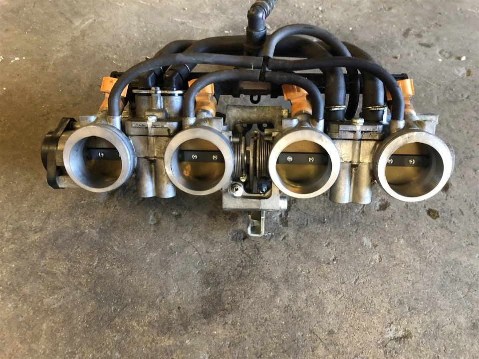 Корпус дроссельной заслонки Honda CBR600RR CBR600 CBR 600 07 08 09 10 11 12 в сборе с топливной рампой от оригинального производителя - Изображение 2 из 3