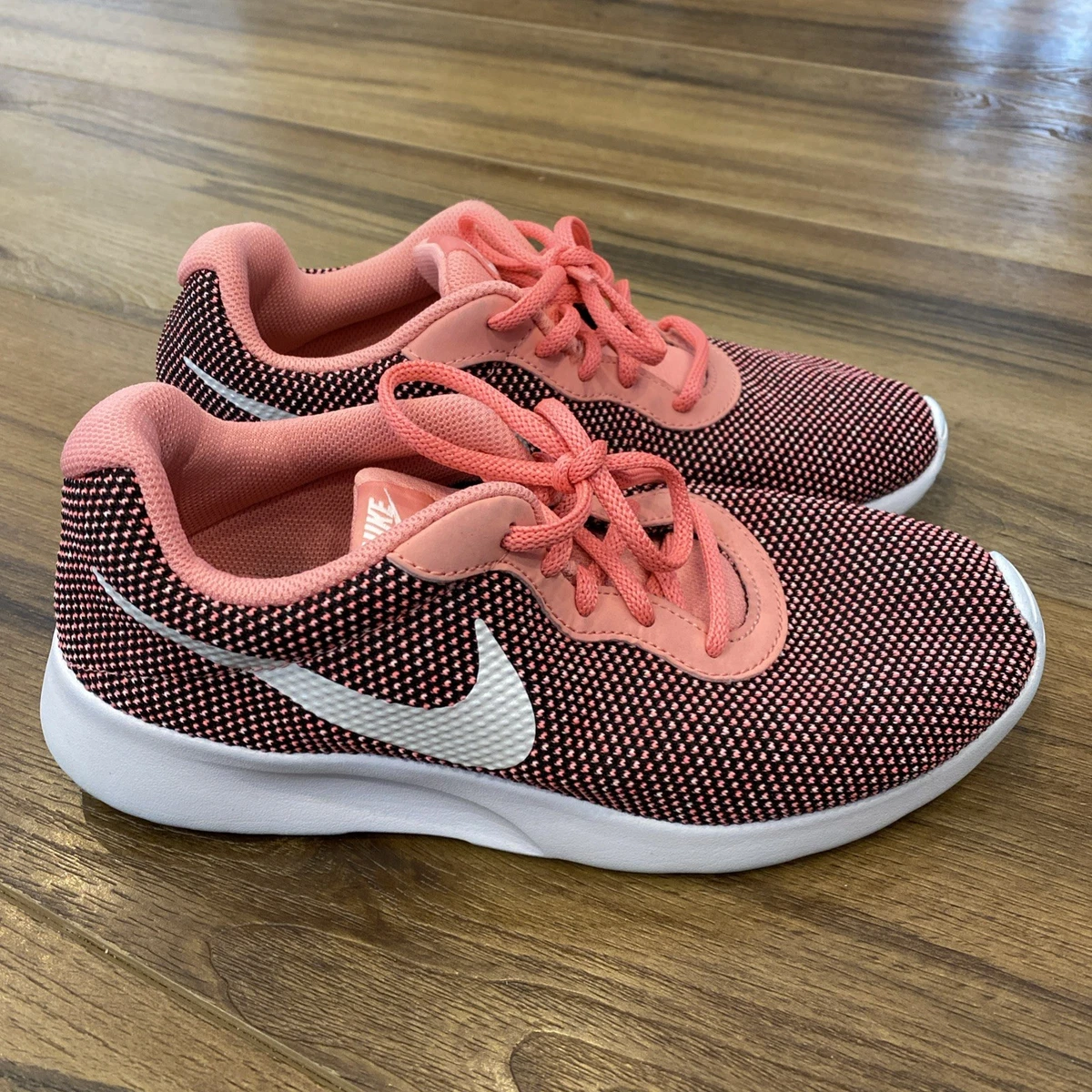 Nike Tanjun Black Pink Glaze W for sale | eBay