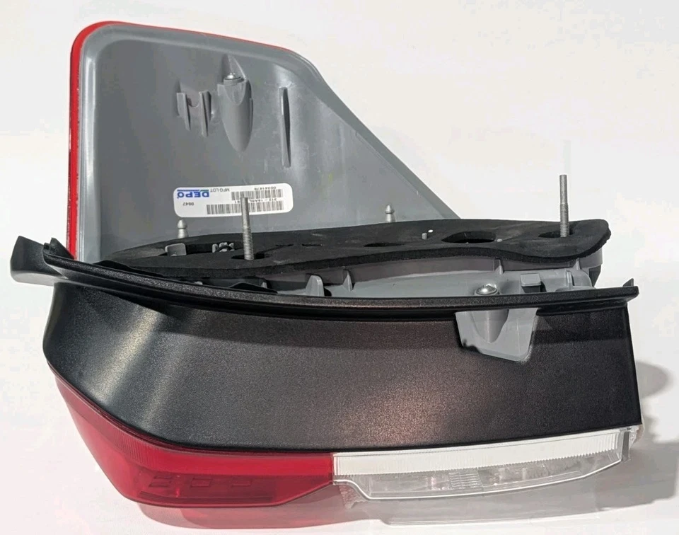 Luz trasera izquierda del lado del conductor para Toyota 4Runner Limited SR5 2010-2013 *VER DESCRIPCIÓN* Foto 4 de 4