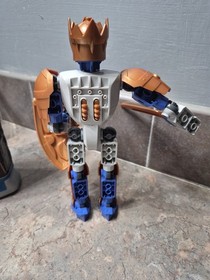 Vintage Lego Knights Kingdom King Mathias Figure Set 8796  2005