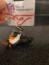 Cincinnati Bengals Santa Receiver Ornament NFL Licensed Forever Collectibles