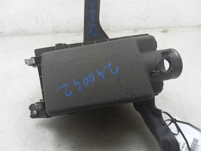 16-19 TOYOTA MIRAI HYBRID AIR CLEANER BOX - Imagem 3 de 4