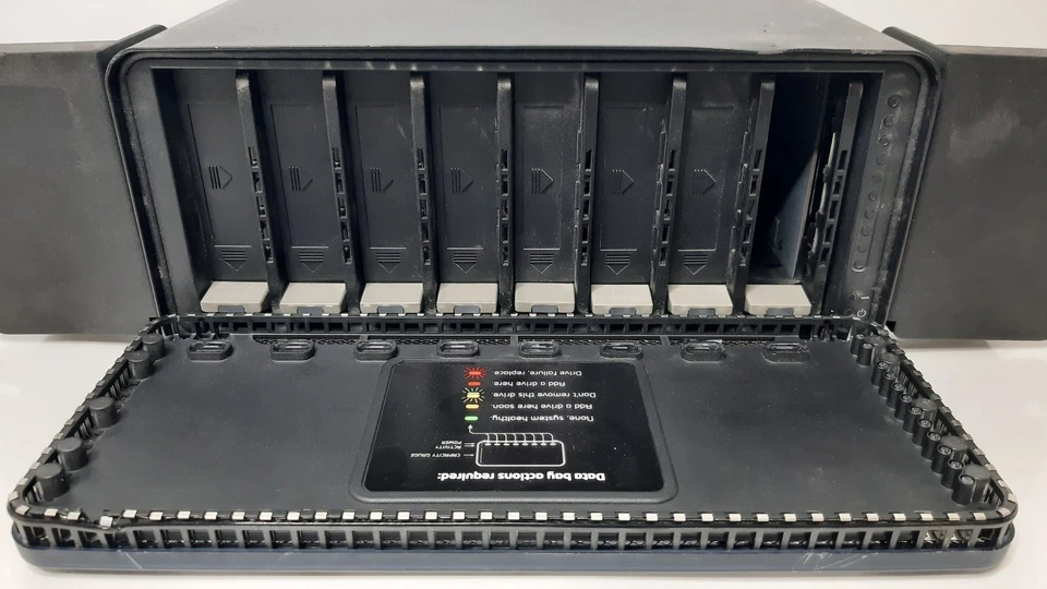 DROBO B800i 8-Bay iSCSI SAN Storage Enclosure - NO HDDs #2 - Image 2 of 4