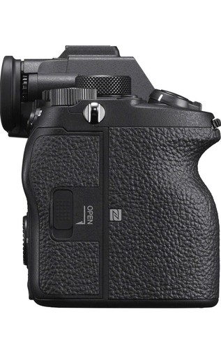 Sony NEW Alpha 7S III Full-frame Interchangeable Lens Mirrorless Camera - Picture 8 of 13