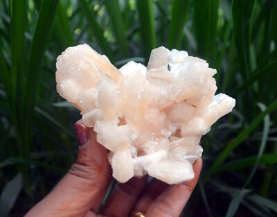 stilbite crystals formation minerals specimen j-7